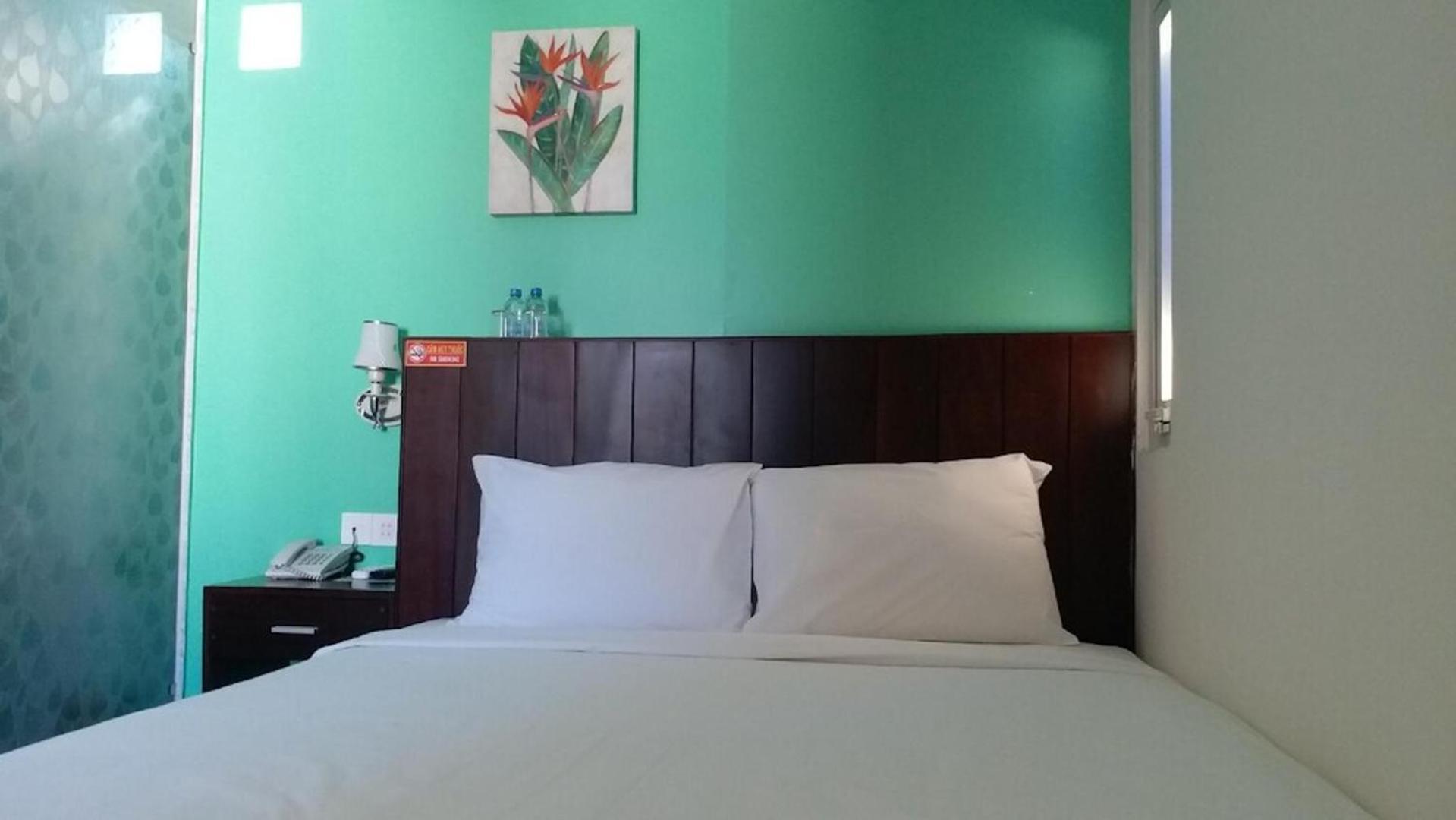 Melyna Hotel Nha Trang Beach Esterno foto